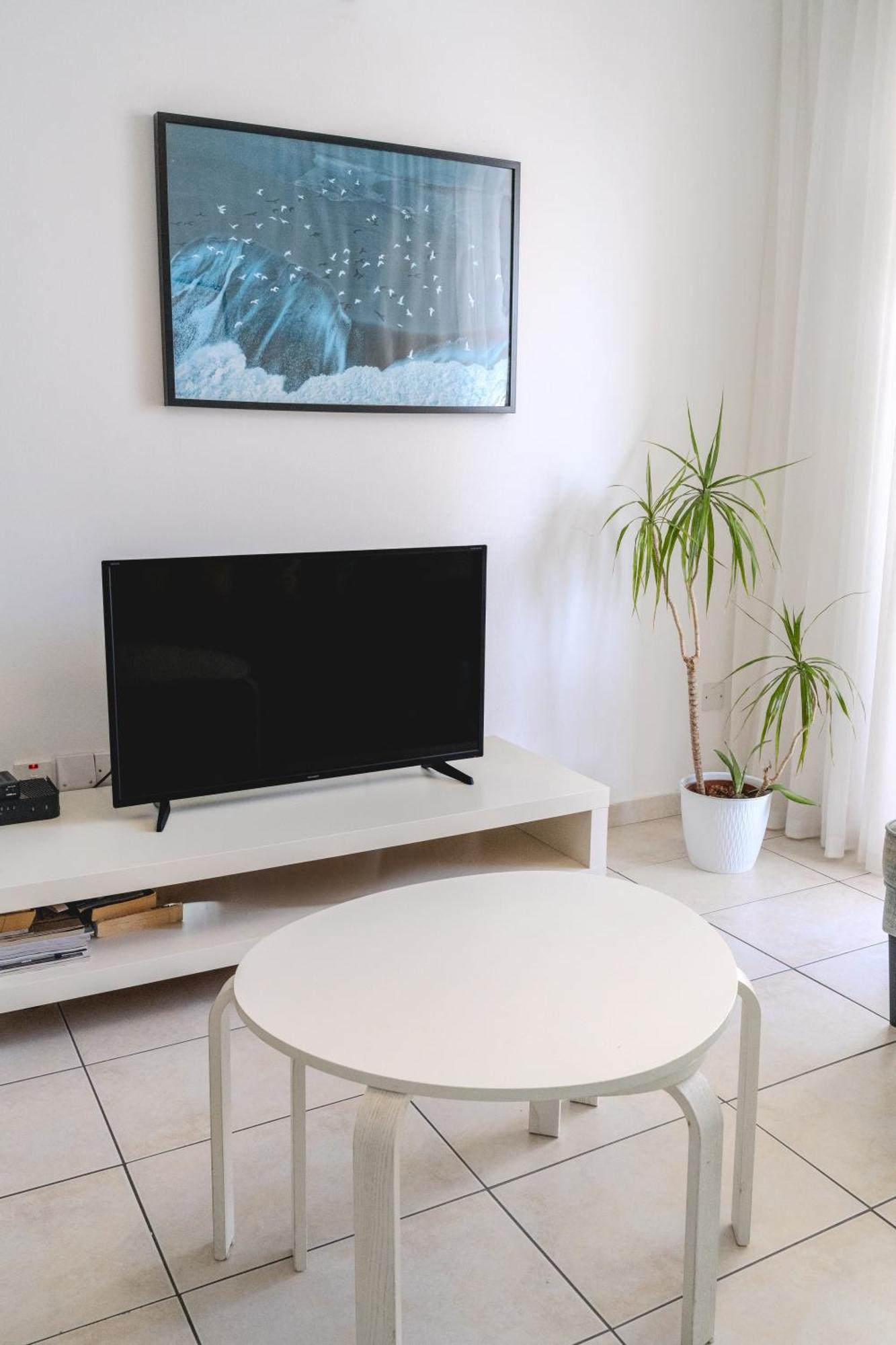 Violet Dusk City Center Flat ลาร์นาคา ภายนอก รูปภาพ