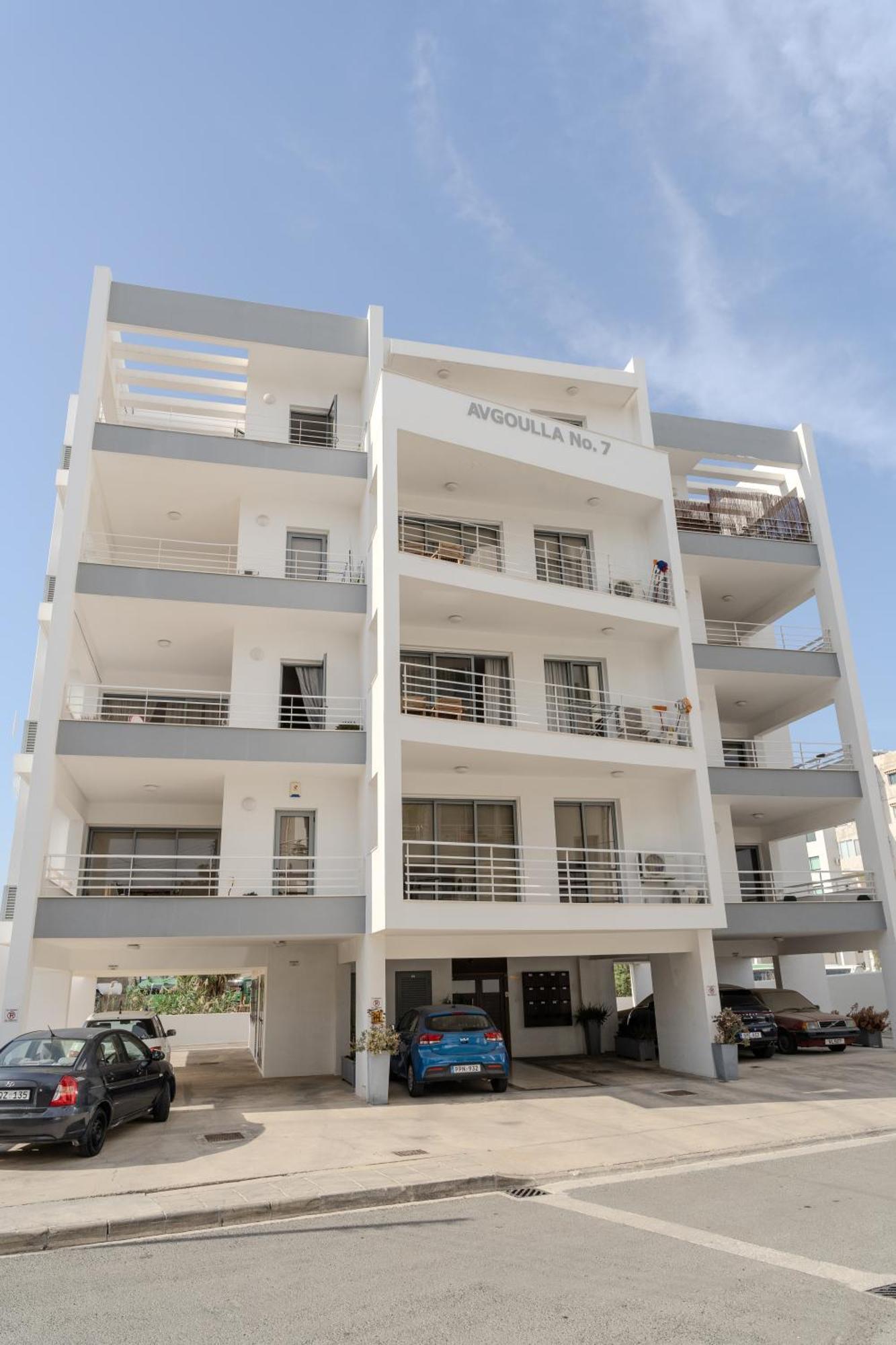 Violet Dusk City Center Flat ลาร์นาคา ภายนอก รูปภาพ