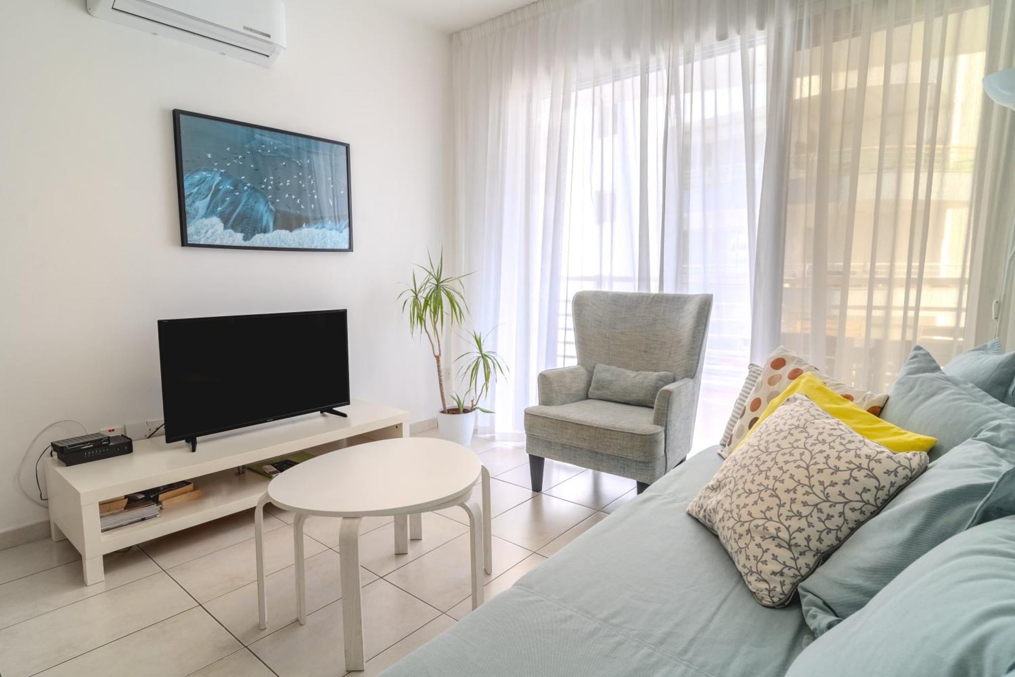 Violet Dusk City Center Flat ลาร์นาคา ภายนอก รูปภาพ
