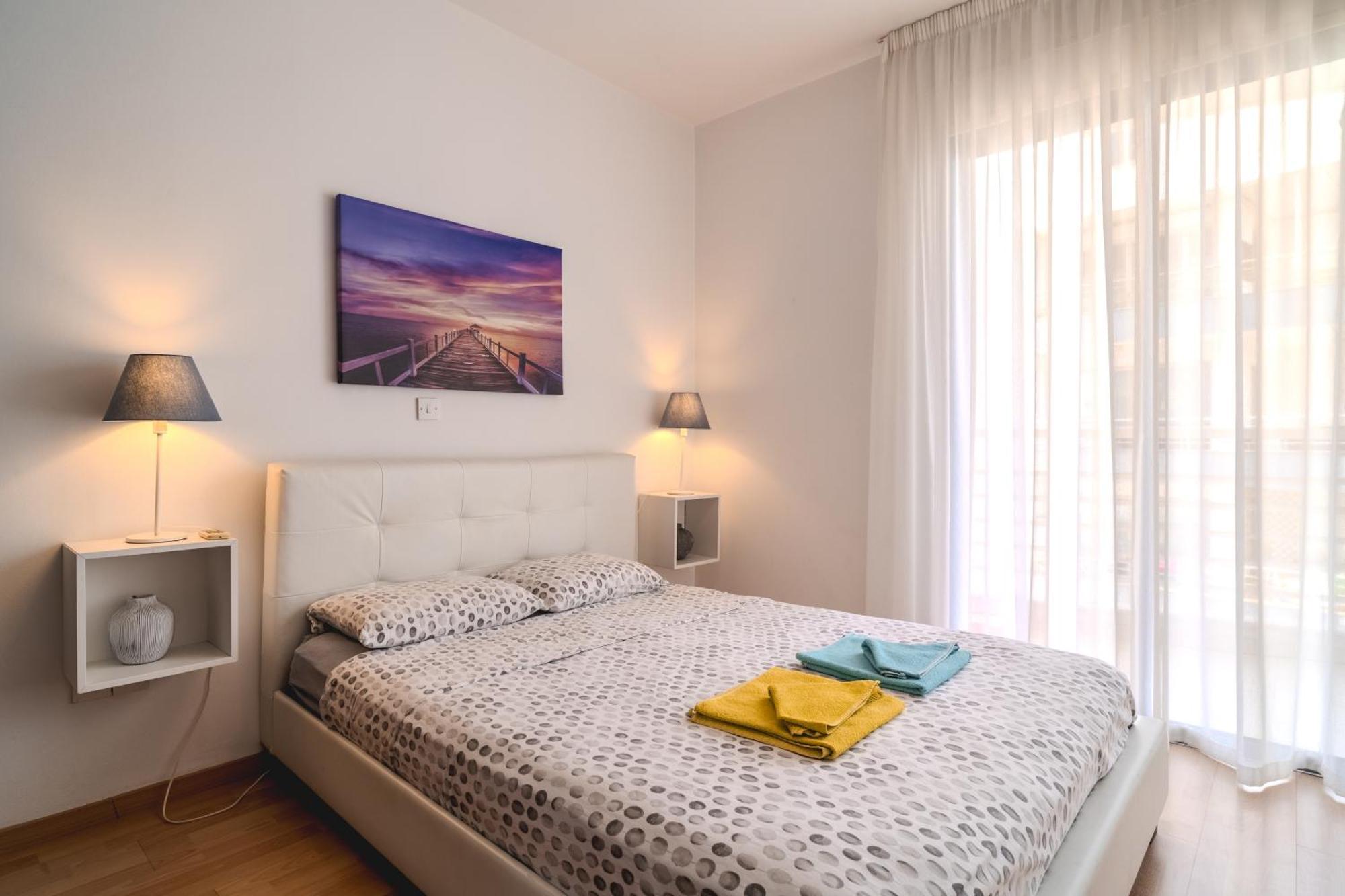 Violet Dusk City Center Flat ลาร์นาคา ภายนอก รูปภาพ